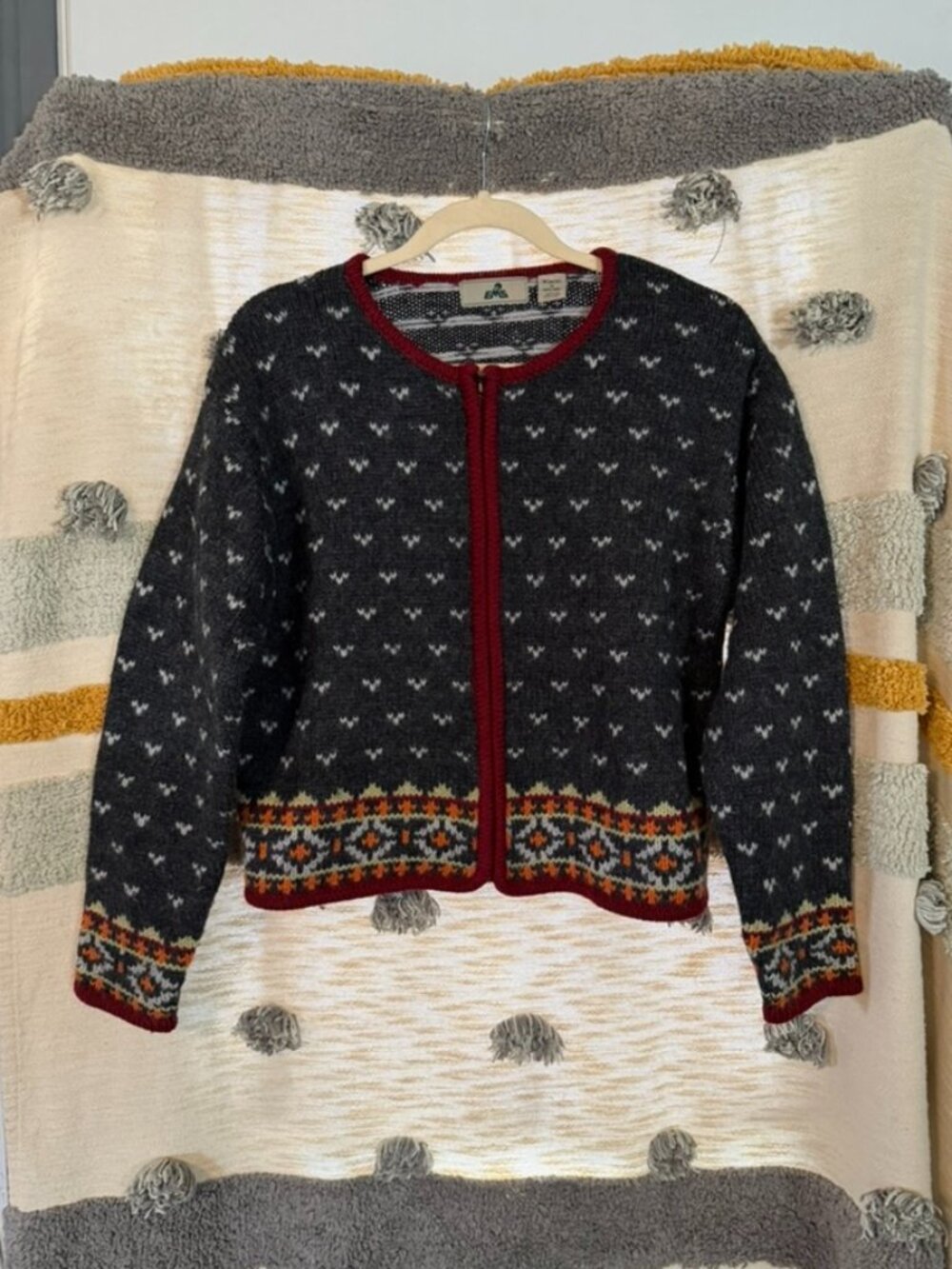 Vintage EMS Eastern Mountain Sports 100% Wool Nordic Fair Isle Cardigan | Medium